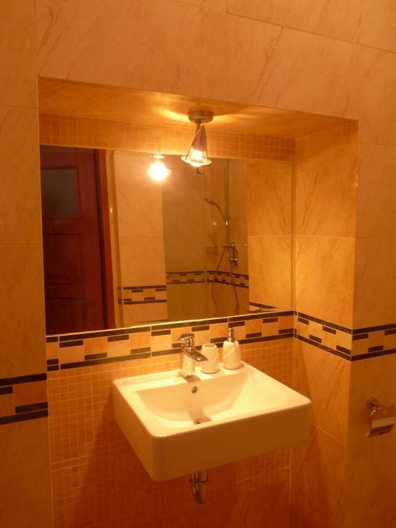 Bed and Breakfast Rezydencja Cleopatra Люблин Номер фото
